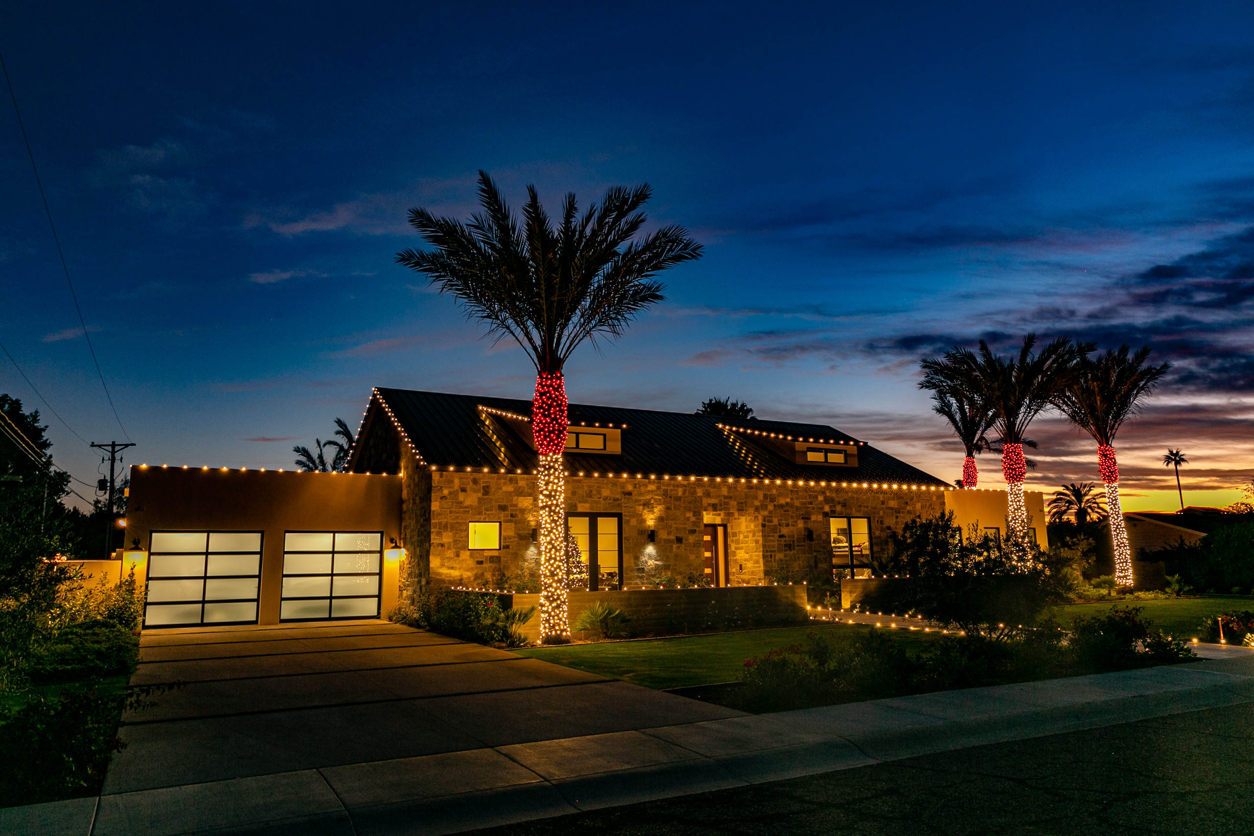 Let the Experts Do It: Christmas Light Installers in Scottsdale AZ