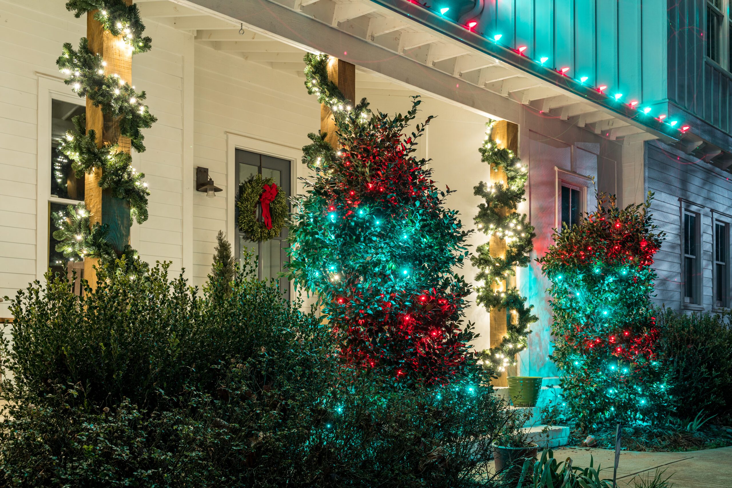 Festive Brilliance: Your Christmas Light Experts in Plainfield, IL