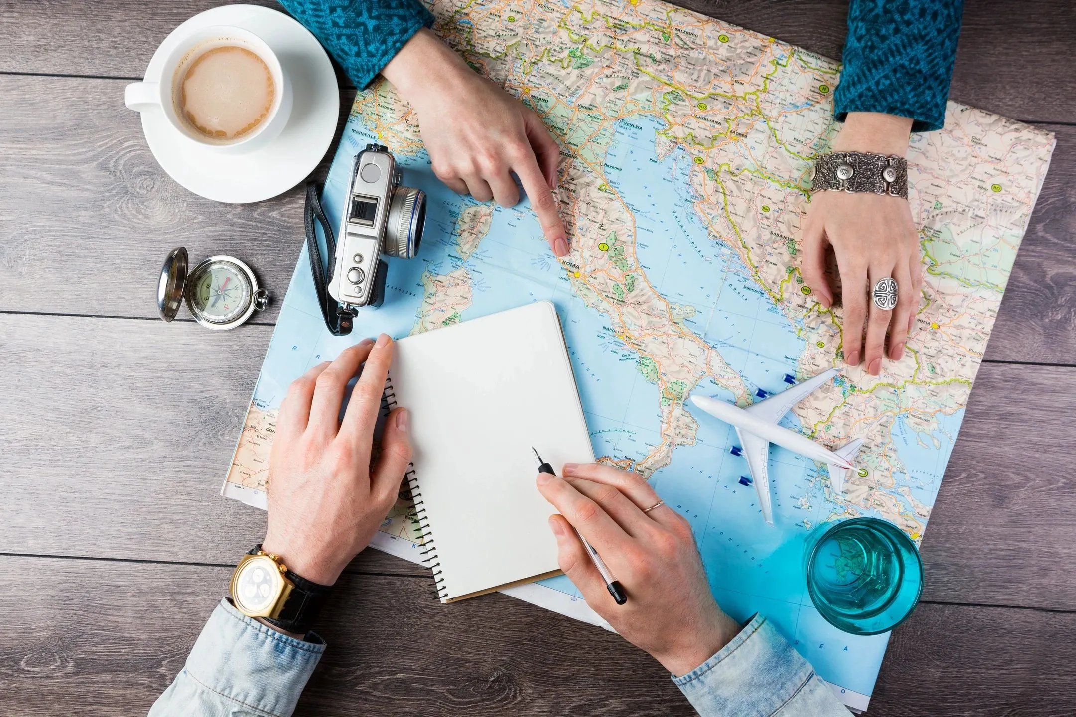 India v/s the United States: Should You Go Abroad or Not?