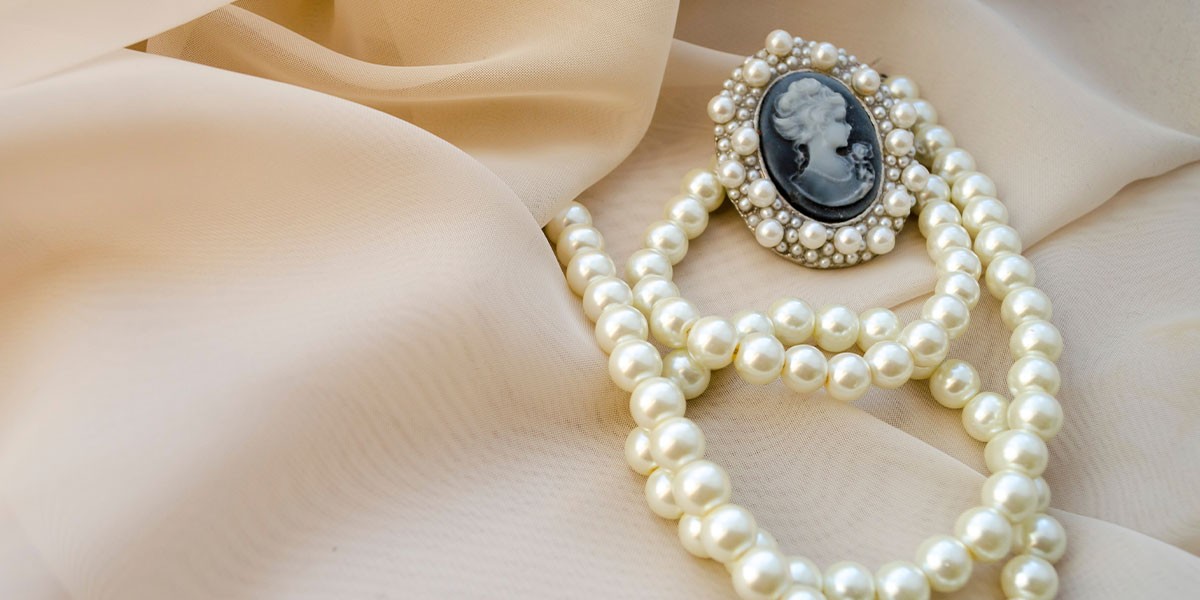Sell Estate Jewelry: Get Top Dollar for Your Precious Pieces
