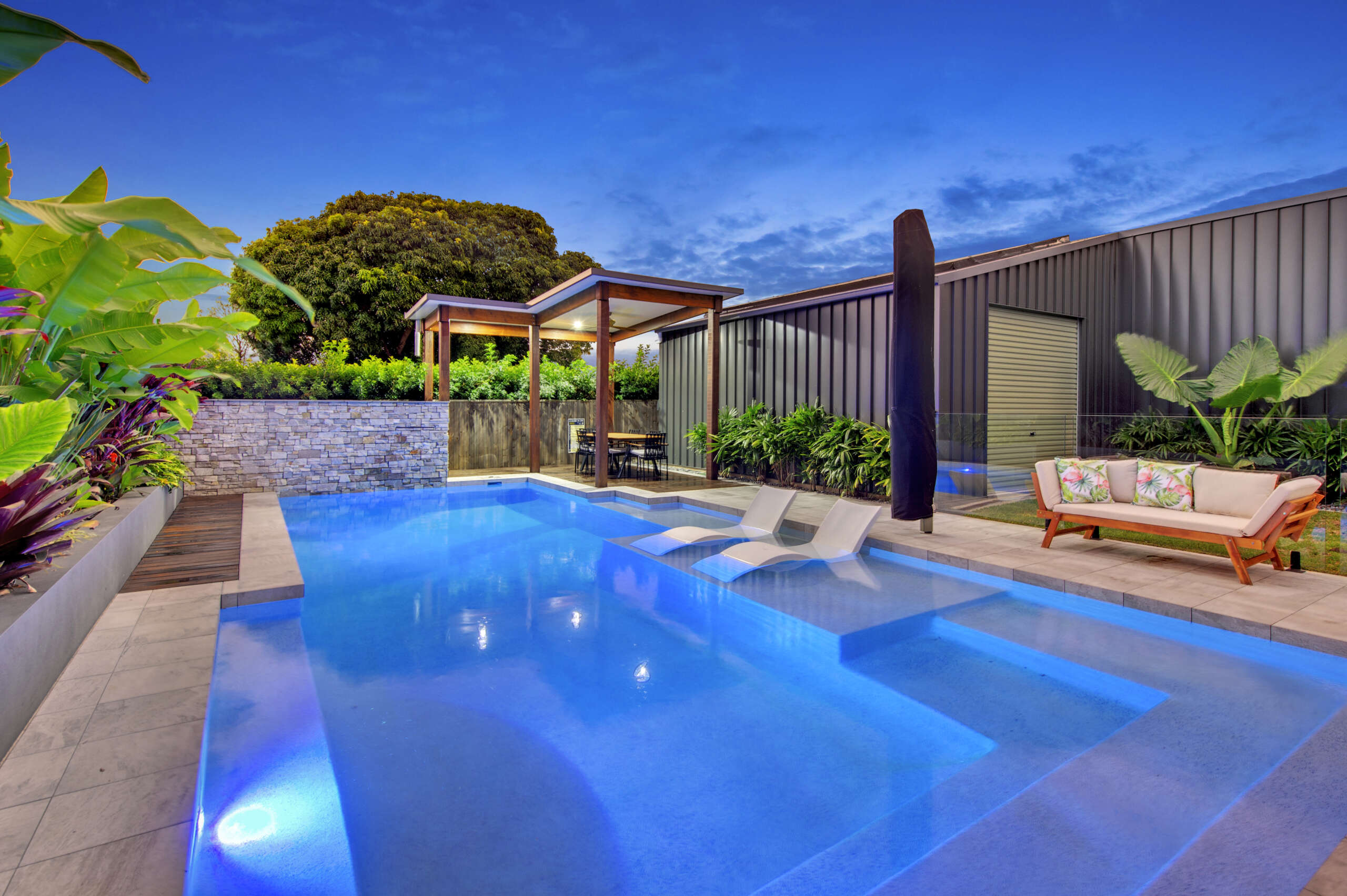 Bespoke Aquatic Retreats: Crafting Tailored Landscapes for Unparalleled Pool Experiences