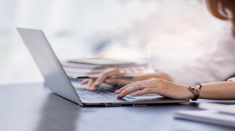 Why is it a good idea to have a Demat account with a good broker?