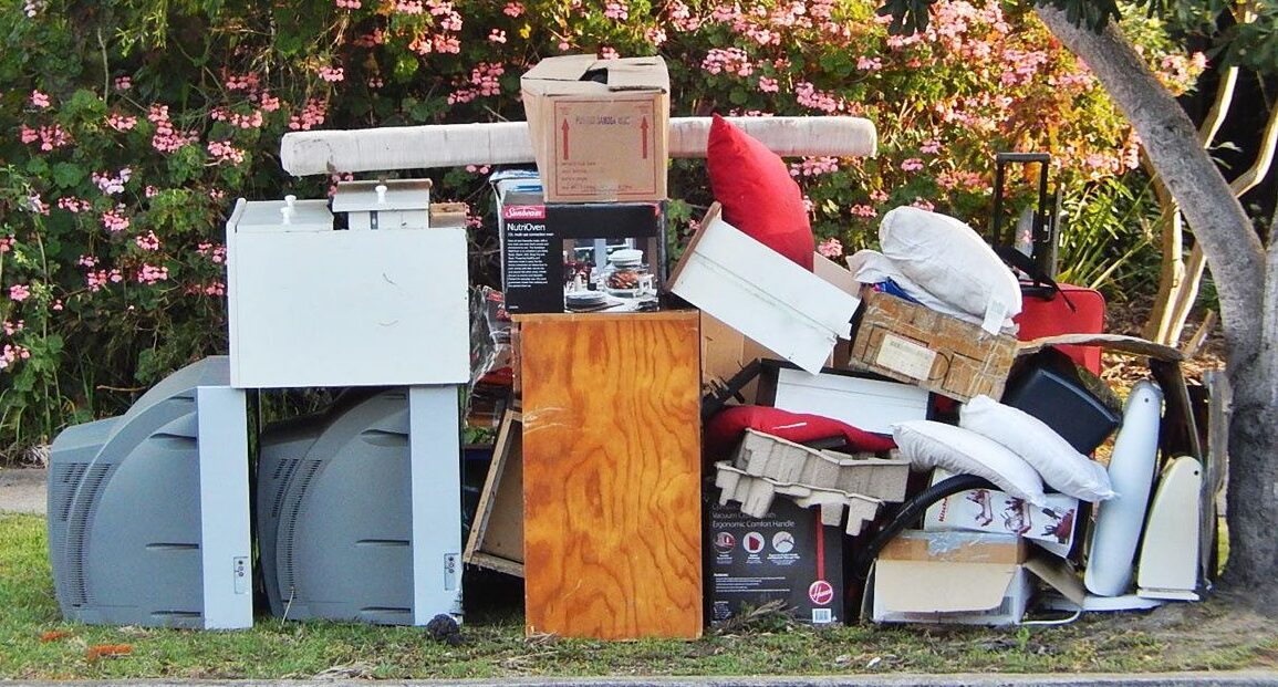 Junk Removal Near Me and What Smart Property Owners Should Know