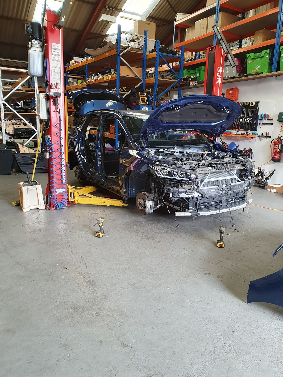Looking for Car Breakers in Rotherham or Around The UK? MT Auto Parts Is One Of the Best Option